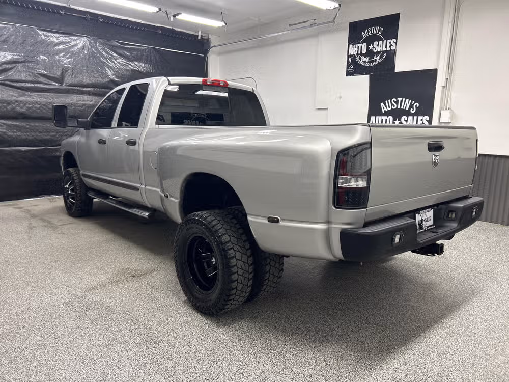 2007 Dodge Ram 3500 ST Quad Cab Image 4