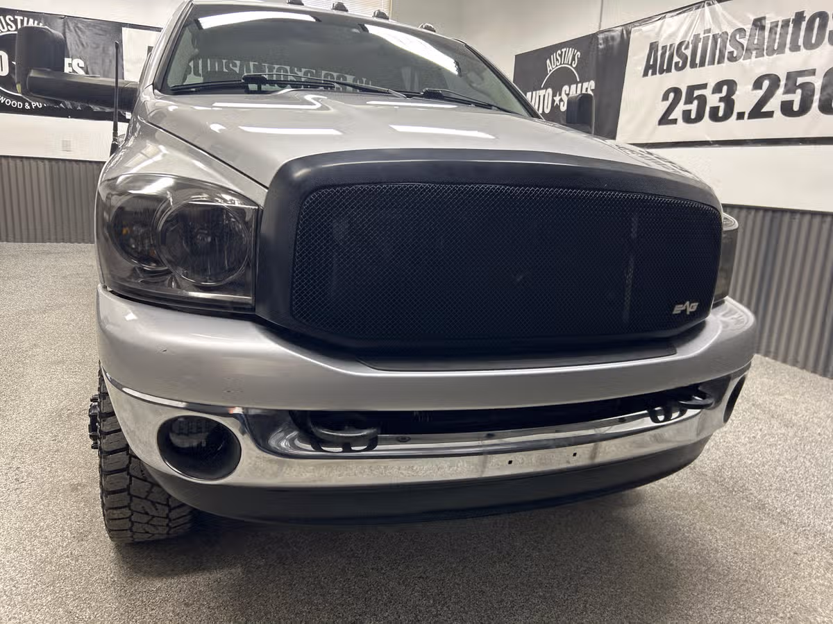 2007 Dodge Ram 3500 ST Quad Cab Image 2