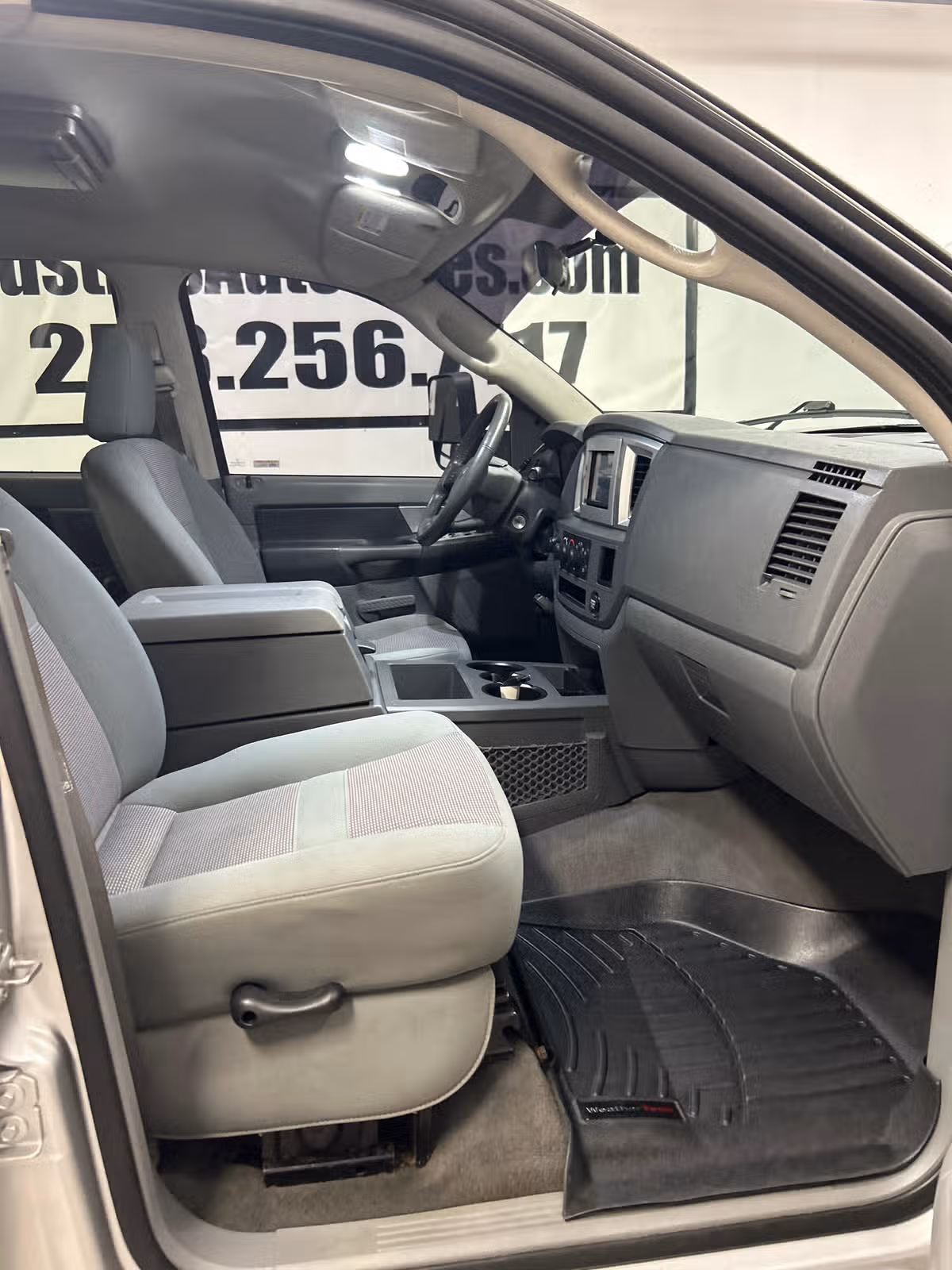 2007 Dodge Ram 3500 ST Quad Cab Image 13