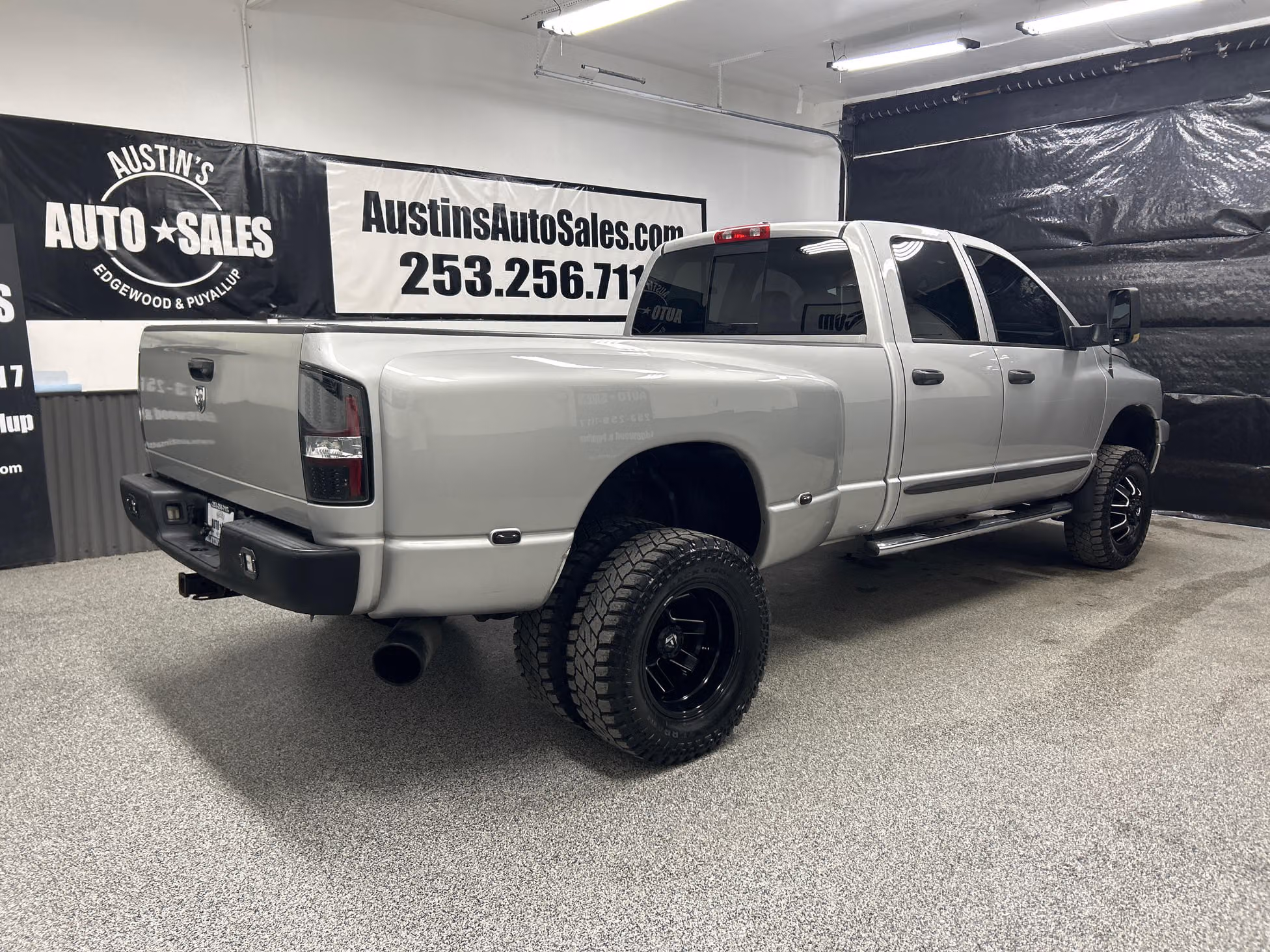 2007 Dodge Ram 3500 SLT Quad Cab Image 6
