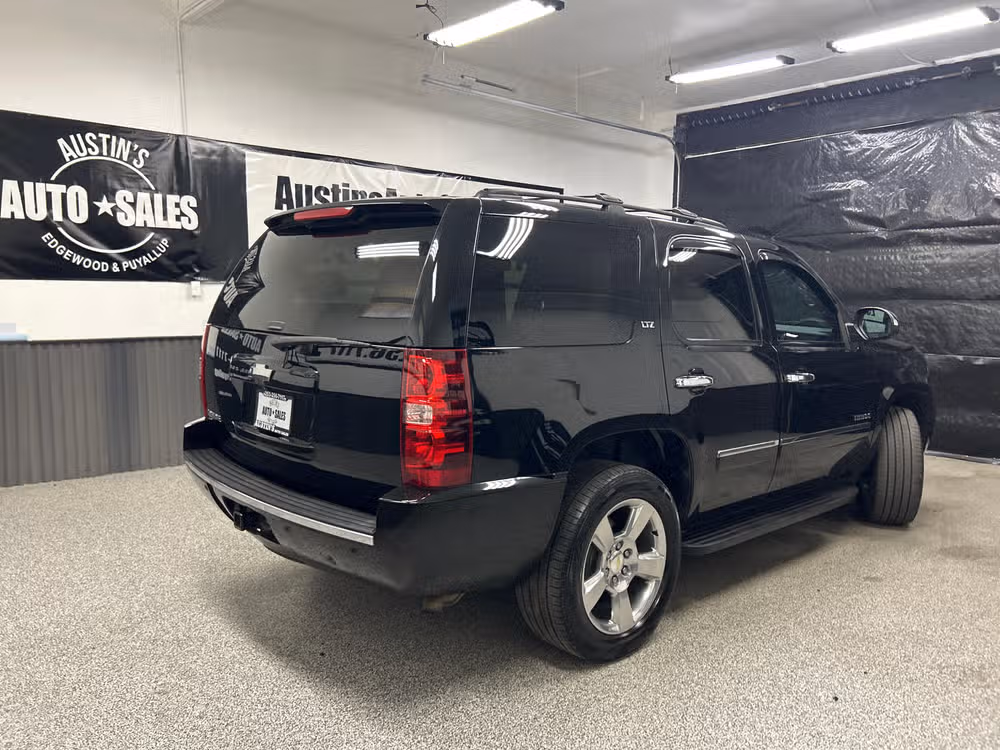 2014 Chevrolet Tahoe LTZ Image 6