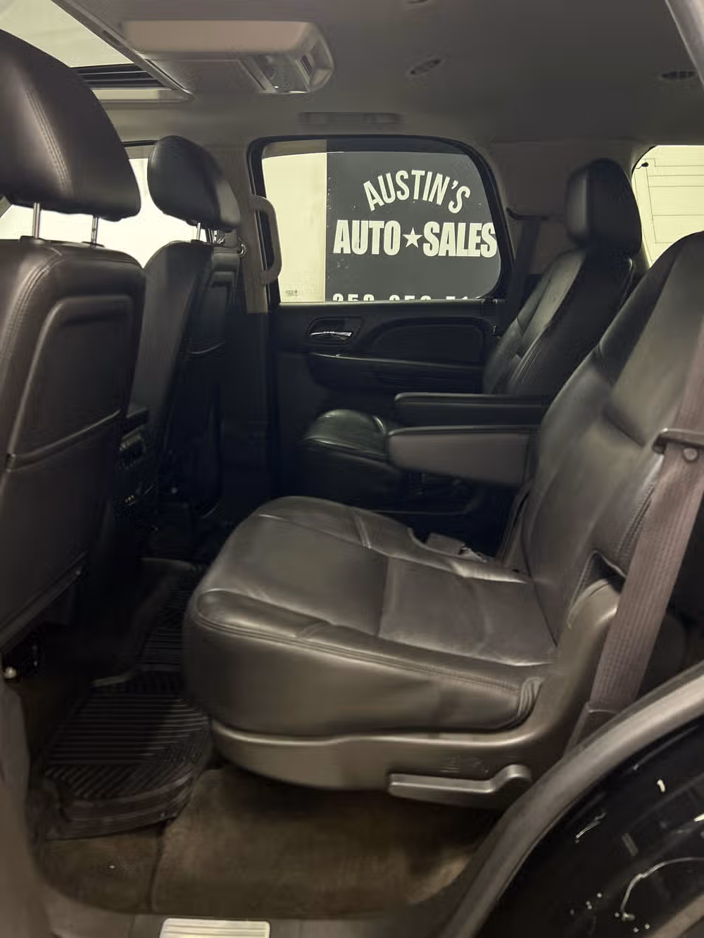 2014 Chevrolet Tahoe LTZ Image 10