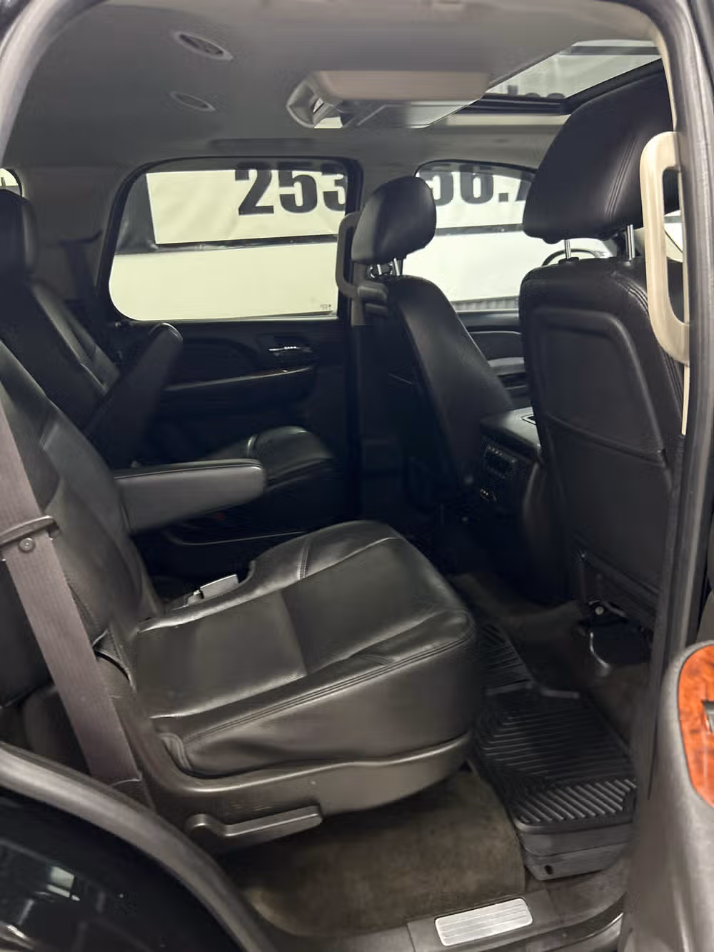 2014 Chevrolet Tahoe LTZ Image 14