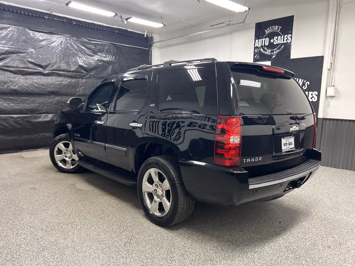 2014 Chevrolet Tahoe LTZ Image 4
