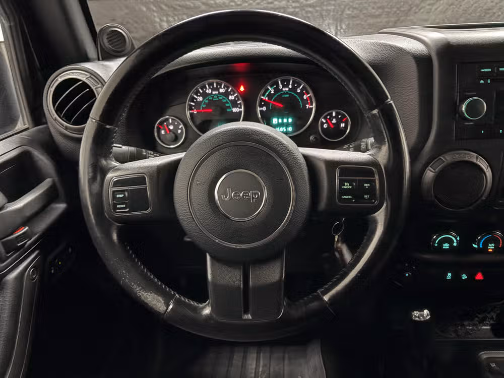 2011 Jeep Wrangler Unlimited Sport Image 11