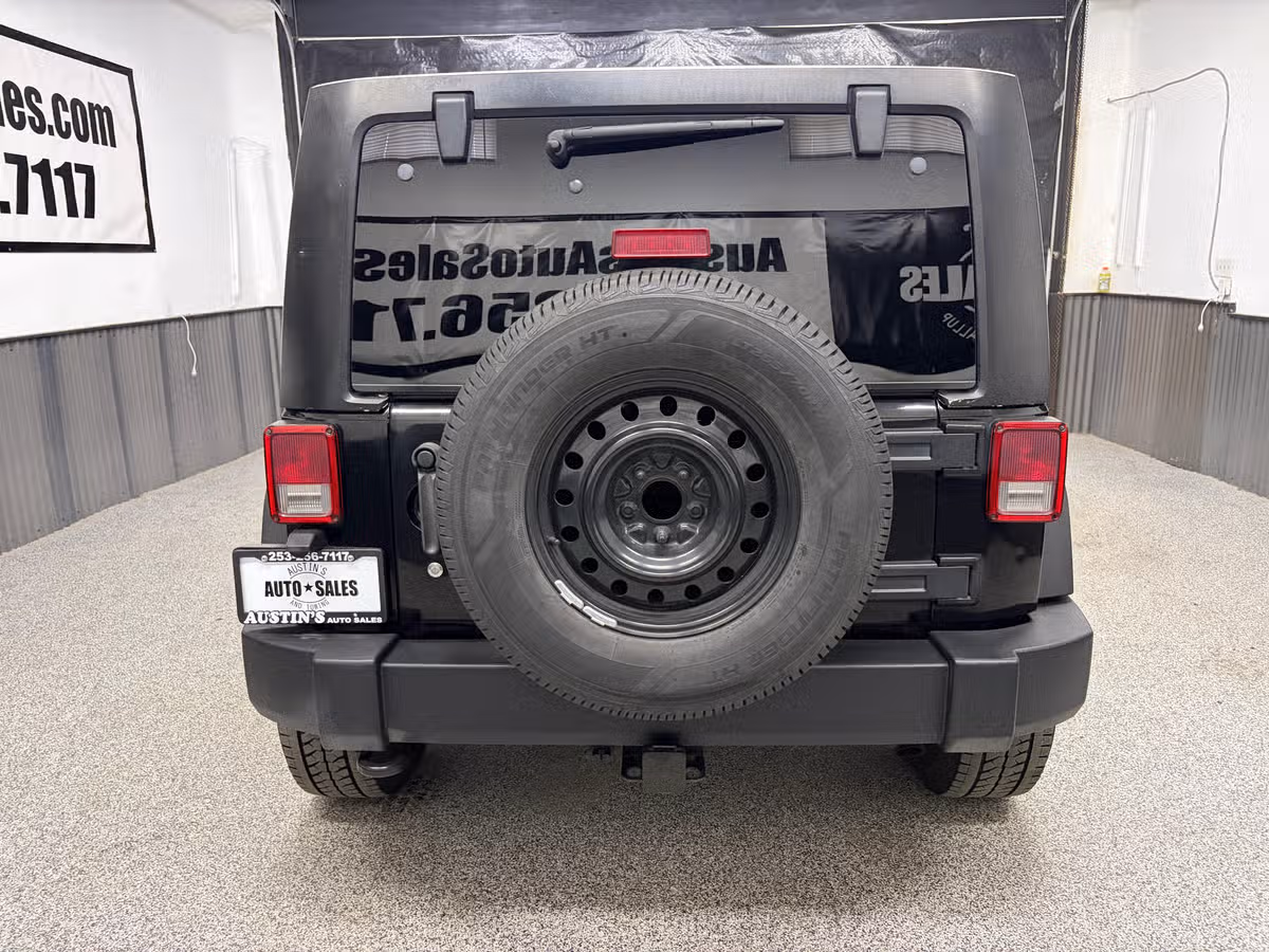 2011 Jeep Wrangler Unlimited Sport Image 4