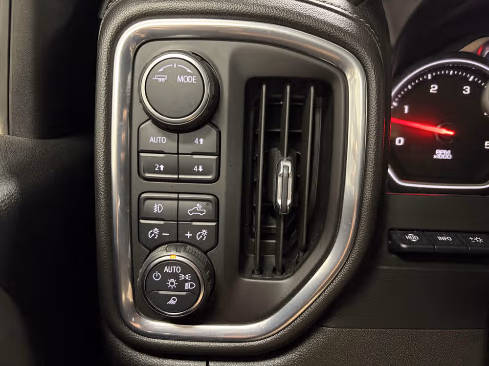 2021 Chevrolet Silverado 2500HD LTZ Crew Cab Image 18