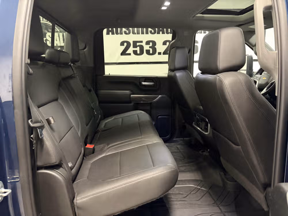 2021 Chevrolet Silverado 2500HD LTZ Crew Cab Image 24
