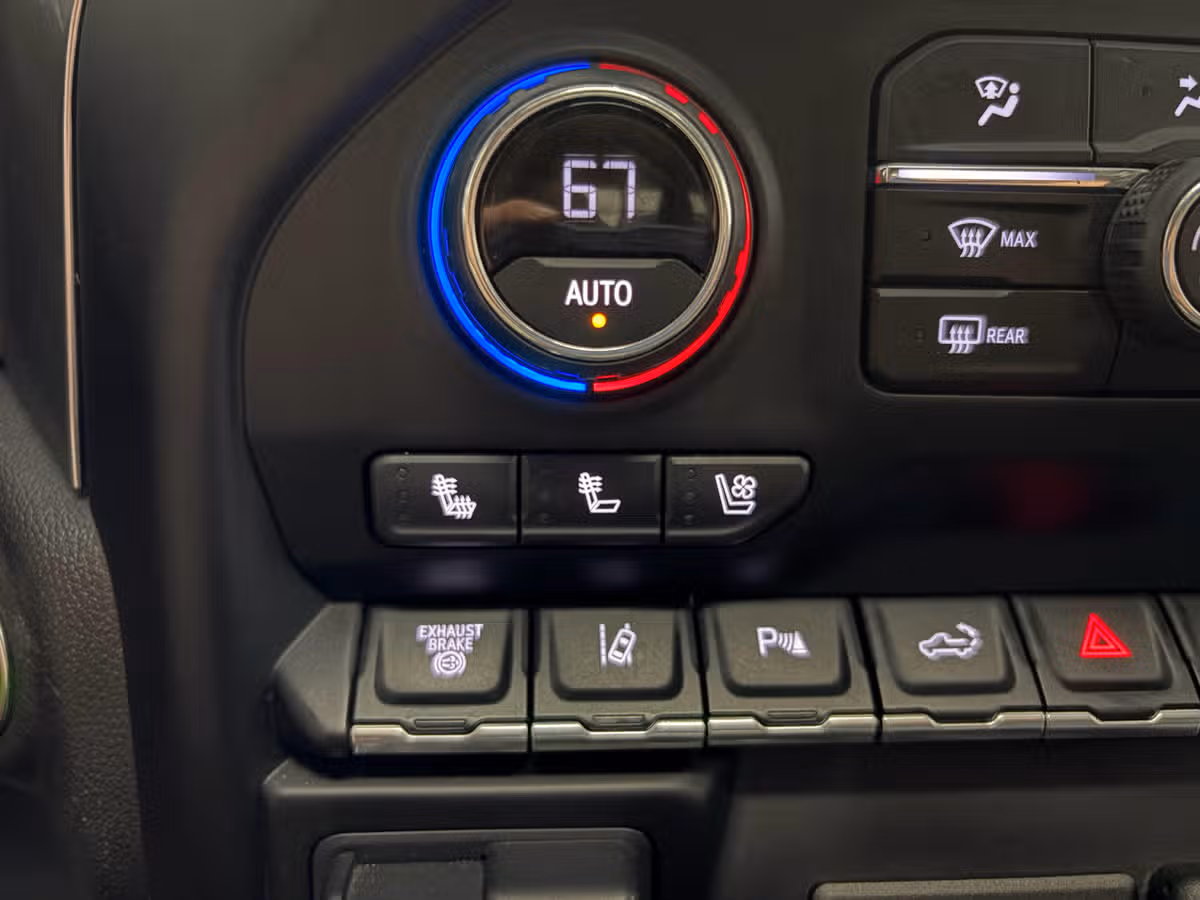 2021 Chevrolet Silverado 2500HD LTZ Crew Cab Image 15