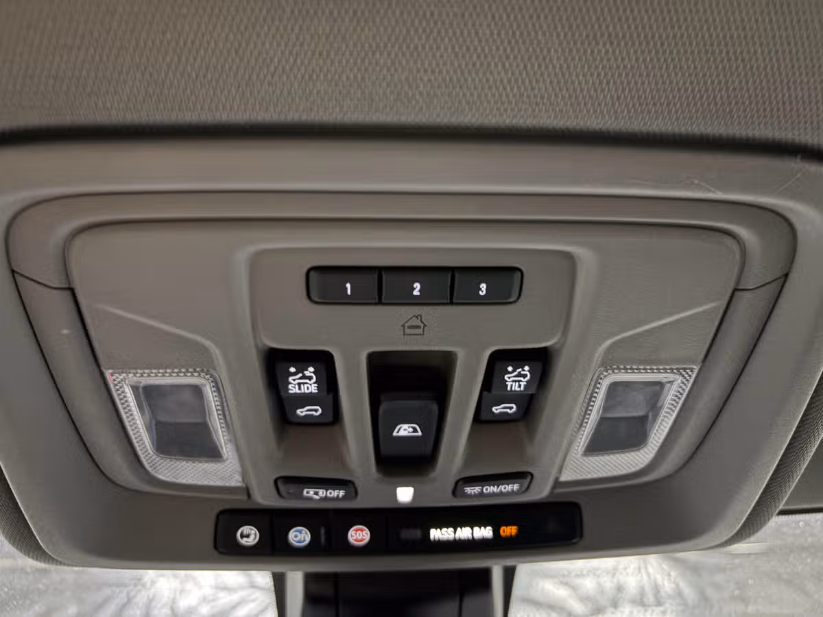 2021 Chevrolet Silverado 2500HD LTZ Crew Cab Image 17
