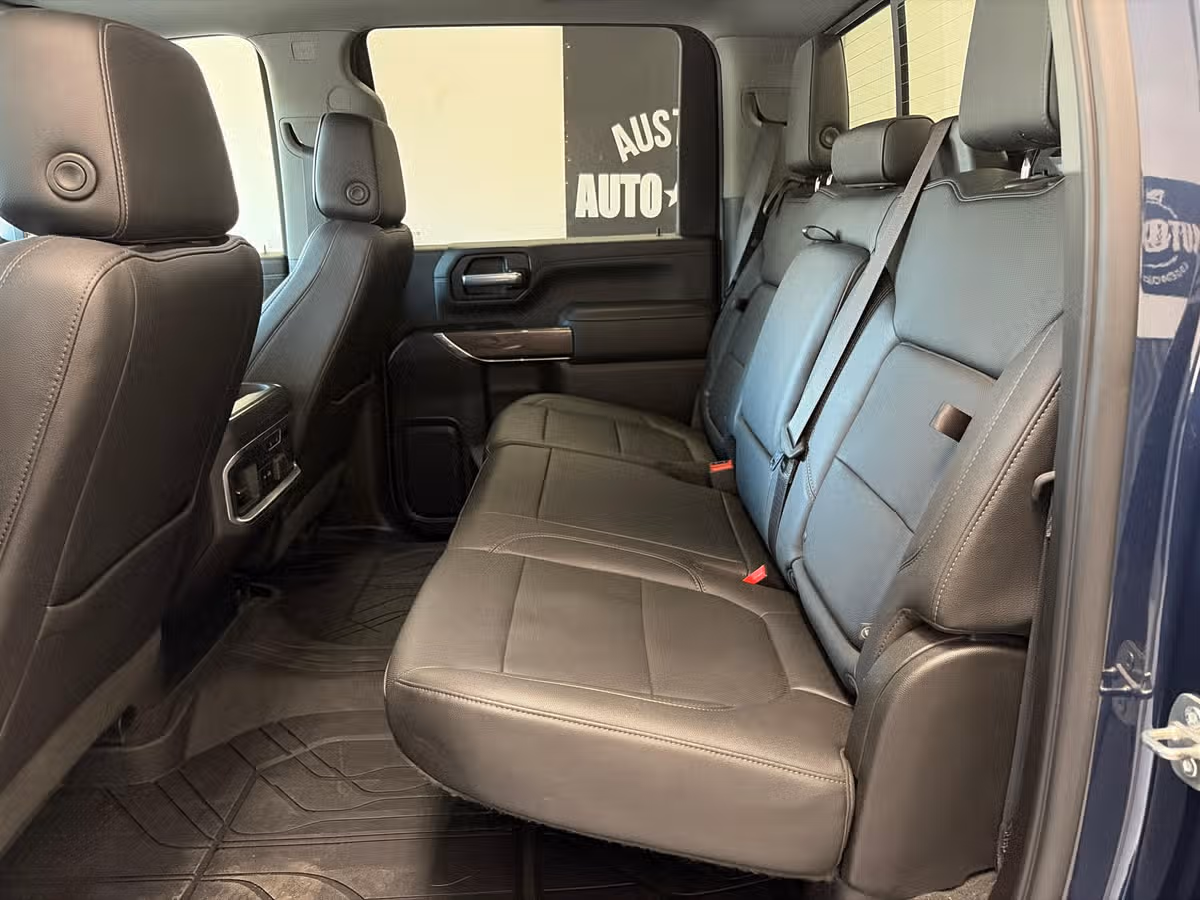 2021 Chevrolet Silverado 2500HD LTZ Crew Cab Image 21