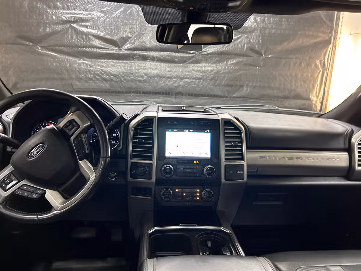 2019 Ford F-350 Super Duty Platinum Crew Cab Image 11