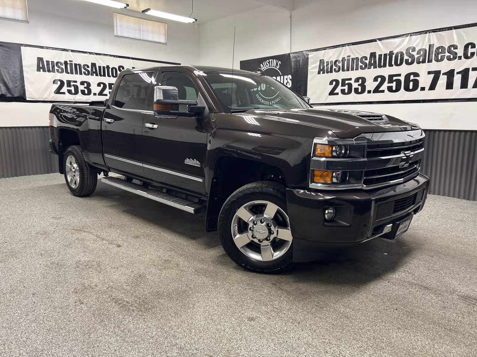 2018 Chevrolet Silverado 2500HD High Country Crew Cab Upper Image 1