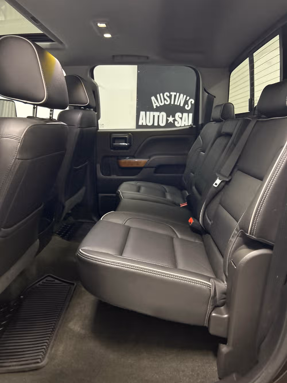 2018 Chevrolet Silverado 2500HD High Country Crew Cab Image 10