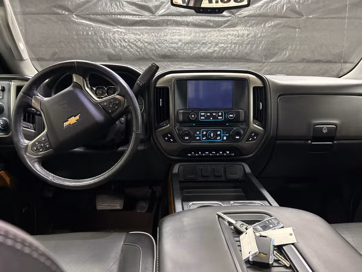 2018 Chevrolet Silverado 2500HD High Country Crew Cab Image 11