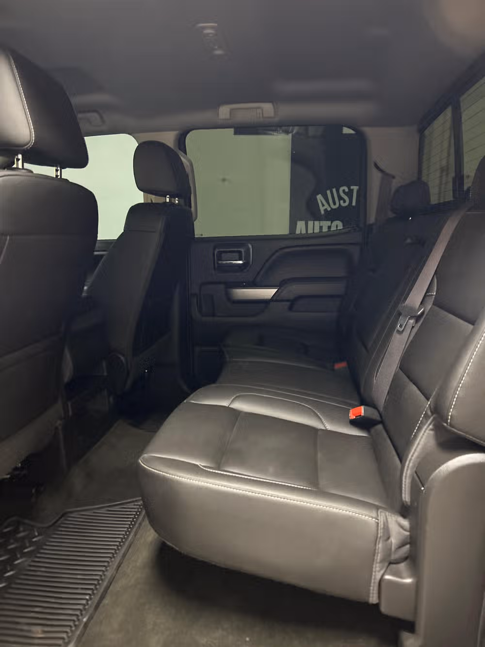 2016 Chevrolet Silverado 2500HD LTZ Crew Cab Image 10