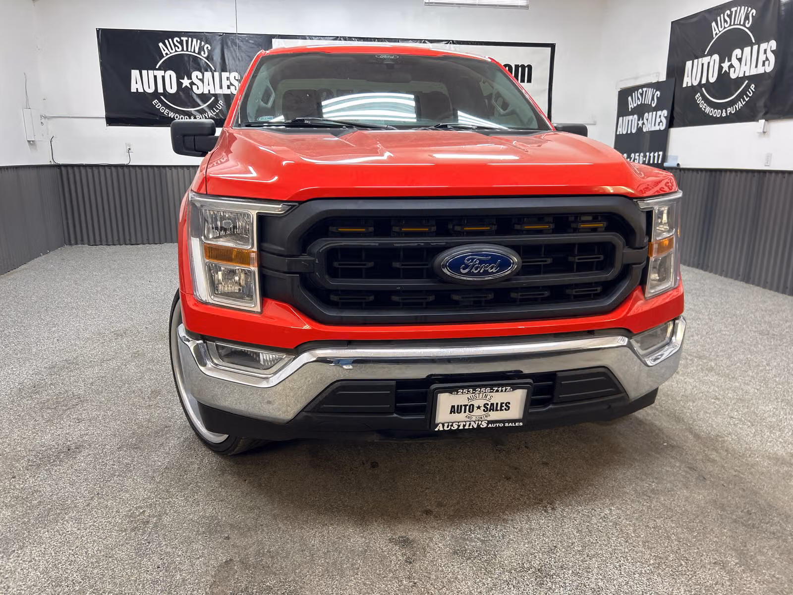 2021 Ford F-150 XL Regular Cab Upper Image 2