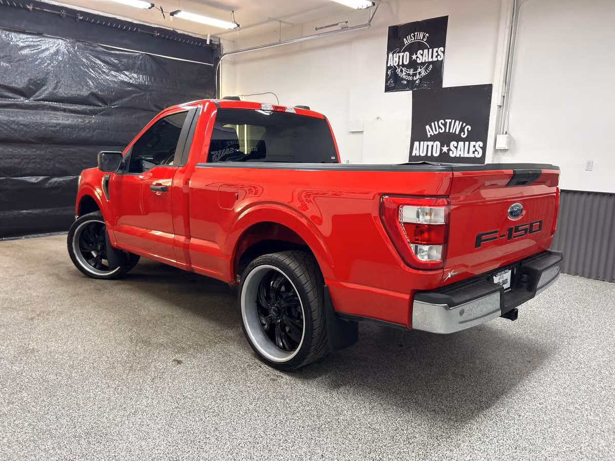 2021 Ford F-150 XL Regular Cab Image 4