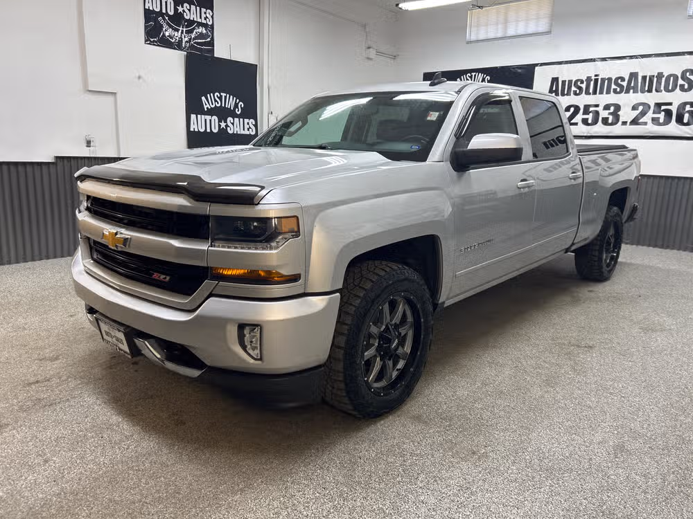2018 Chevrolet Silverado 1500 LT Z71 Crew Cab Lower Image 1