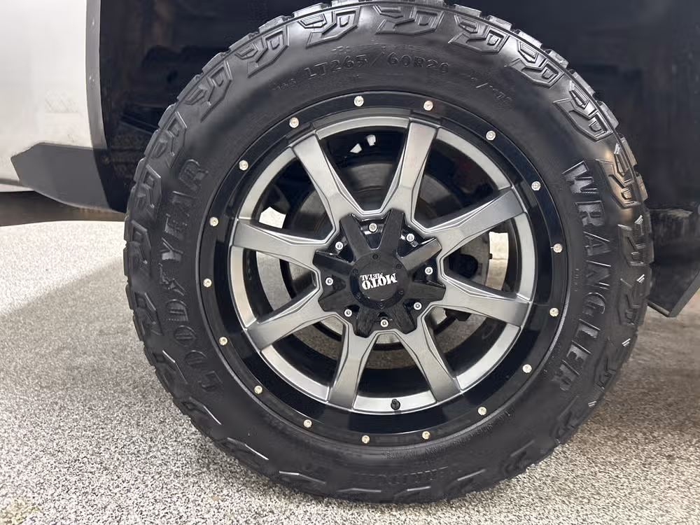2018 Chevrolet Silverado 1500 LT Z71 Crew Cab Image 7