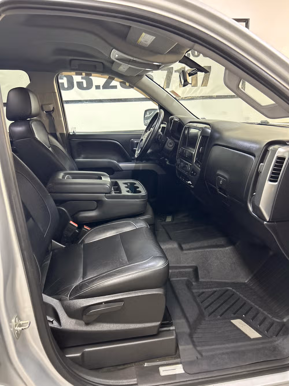 2018 Chevrolet Silverado 1500 LT Z71 Crew Cab Image 13