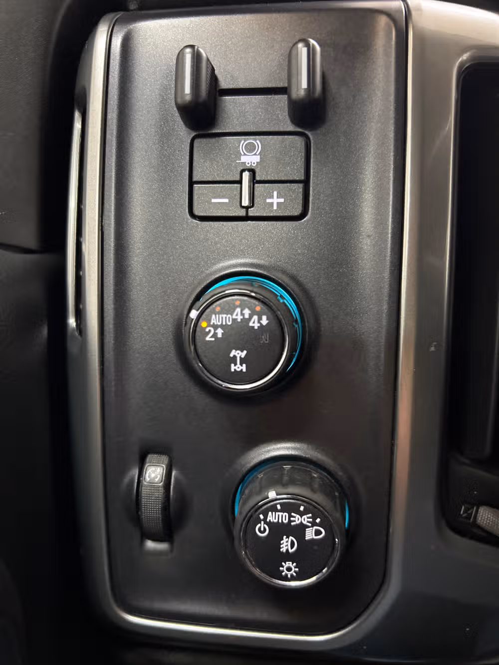 2018 Chevrolet Silverado 1500 LT Z71 Crew Cab Image 14