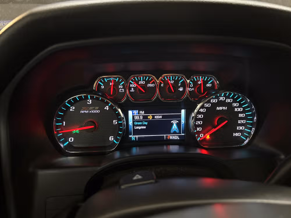 2018 Chevrolet Silverado 1500 LT Z71 Crew Cab Image 18