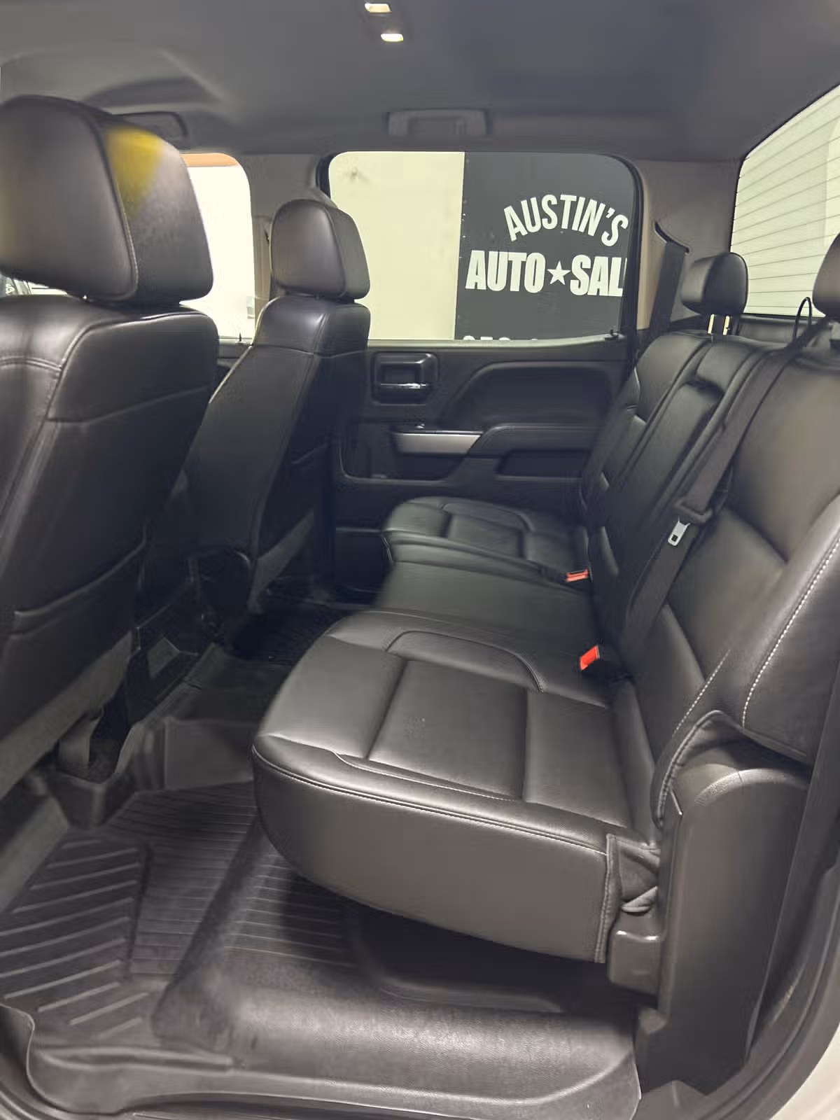 2018 Chevrolet Silverado 1500 LT Z71 Crew Cab Image 10
