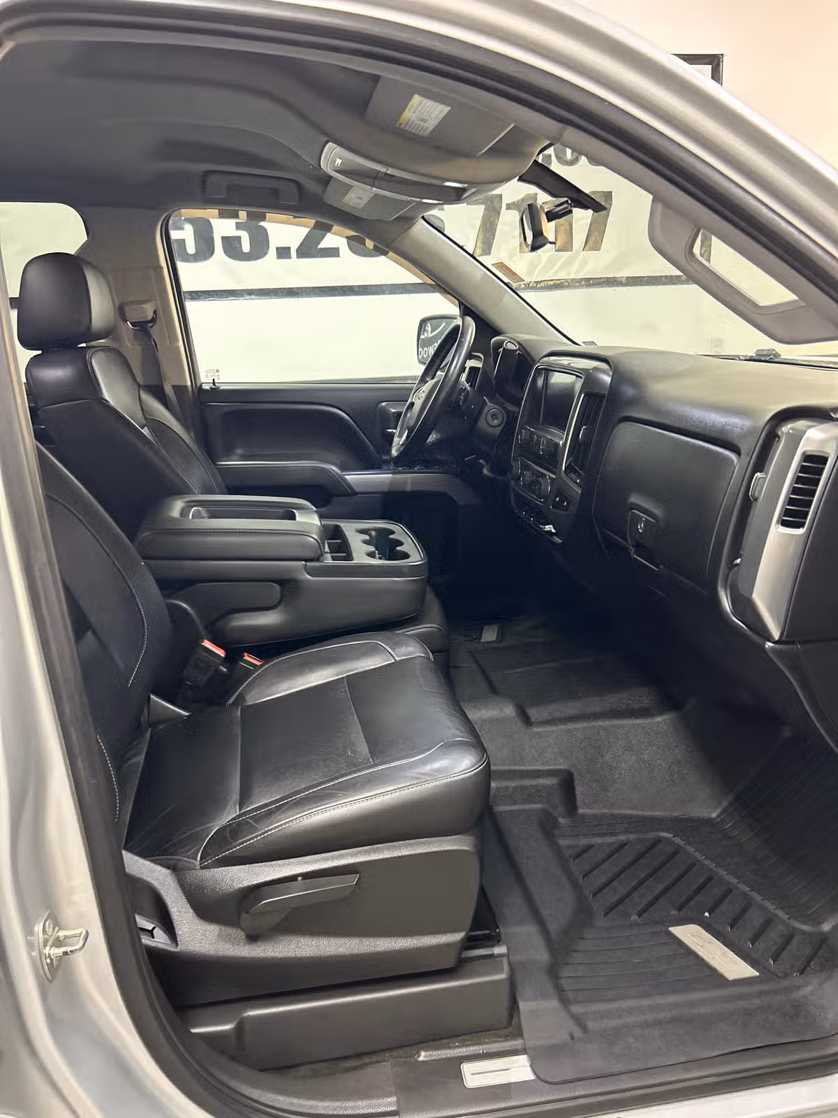 2018 Chevrolet Silverado 1500 LT Z71 Crew Cab Image 13