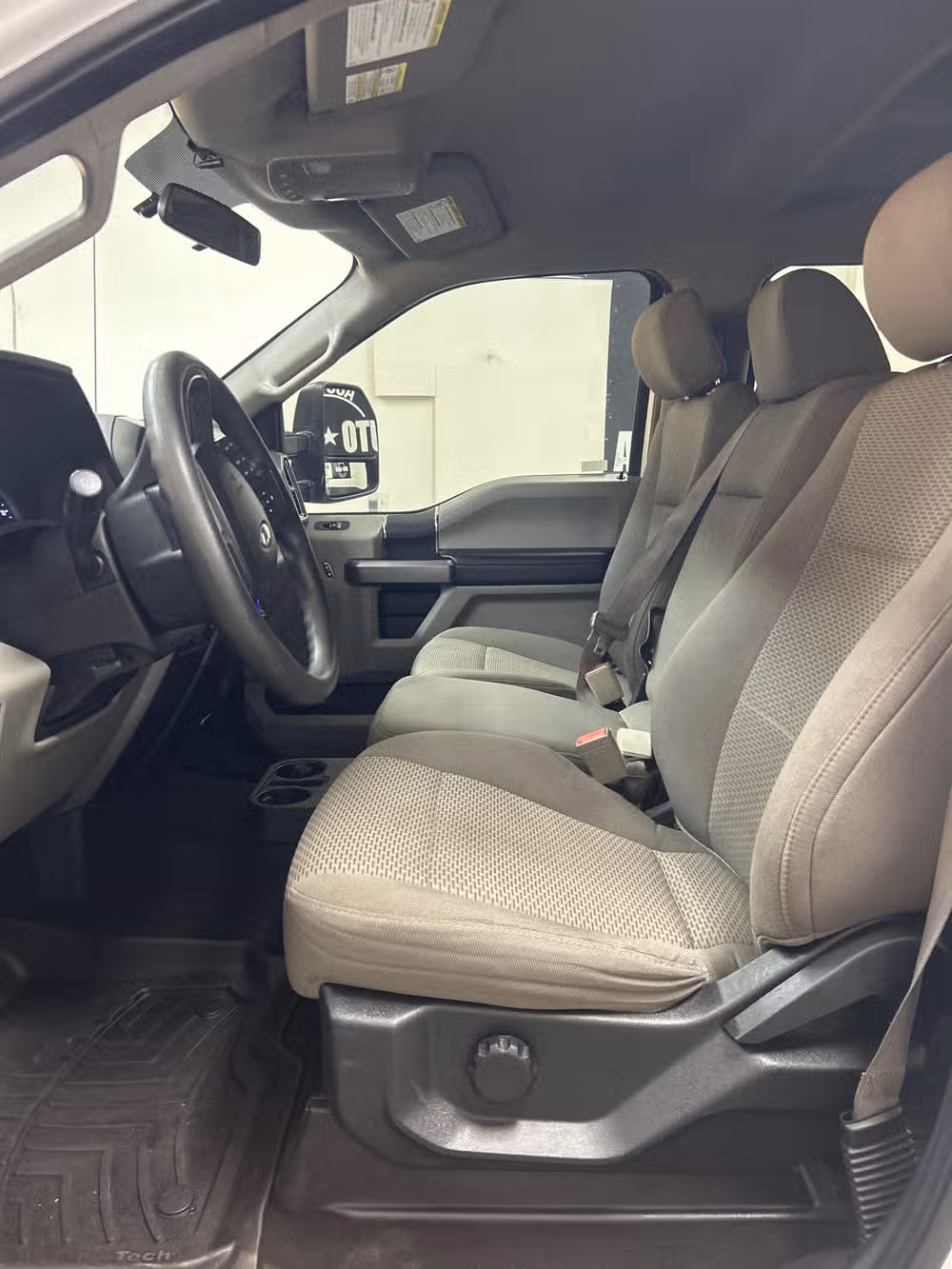 2018 Ford F-350 Super Duty XLT Crew Cab Image 9