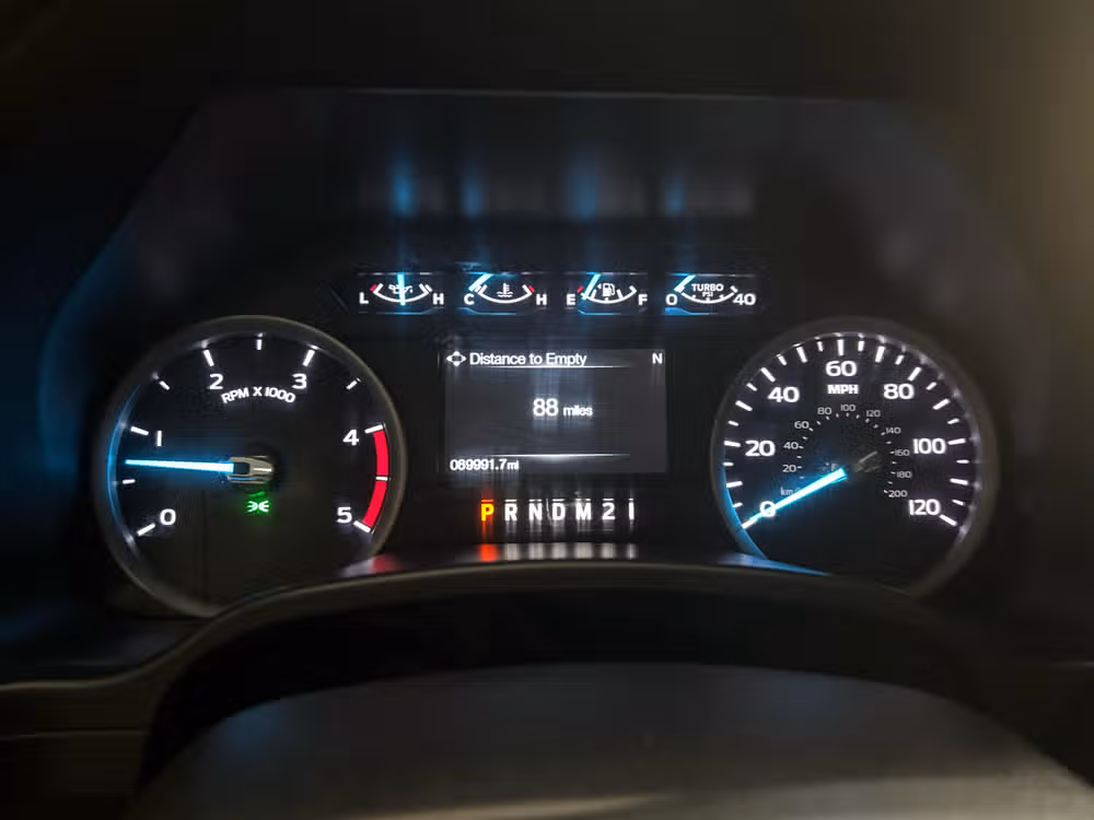 2018 Ford F-350 Super Duty XLT Crew Cab Image 17