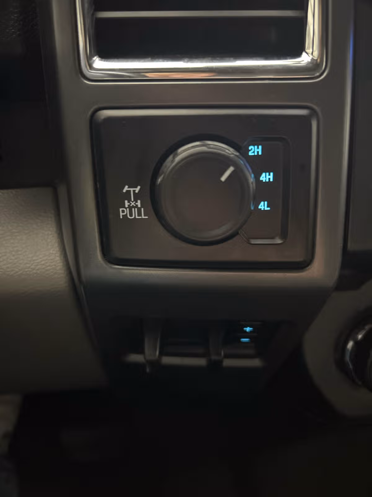 2018 Ford F-350 Super Duty XLT Crew Cab Image 15