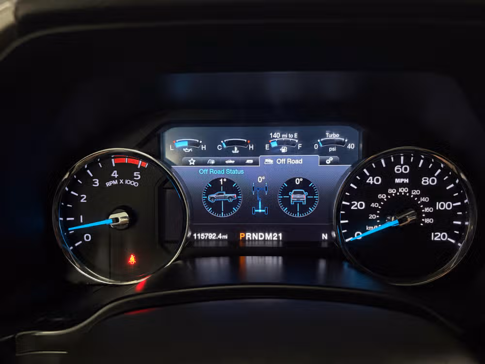 2019 Ford F-350 Super Duty Lariat Crew Cab Image 13