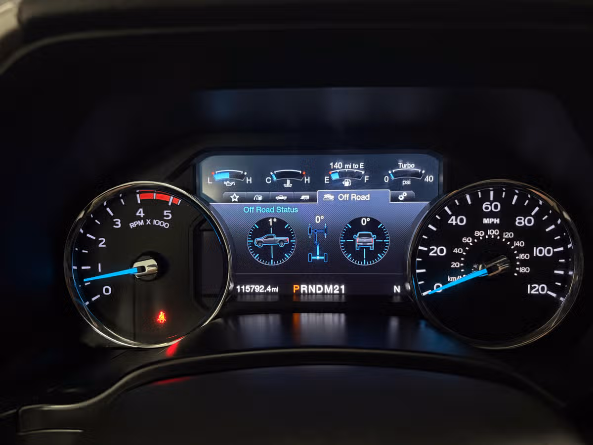 2019 Ford F-350 Super Duty Lariat Crew Cab Image 13