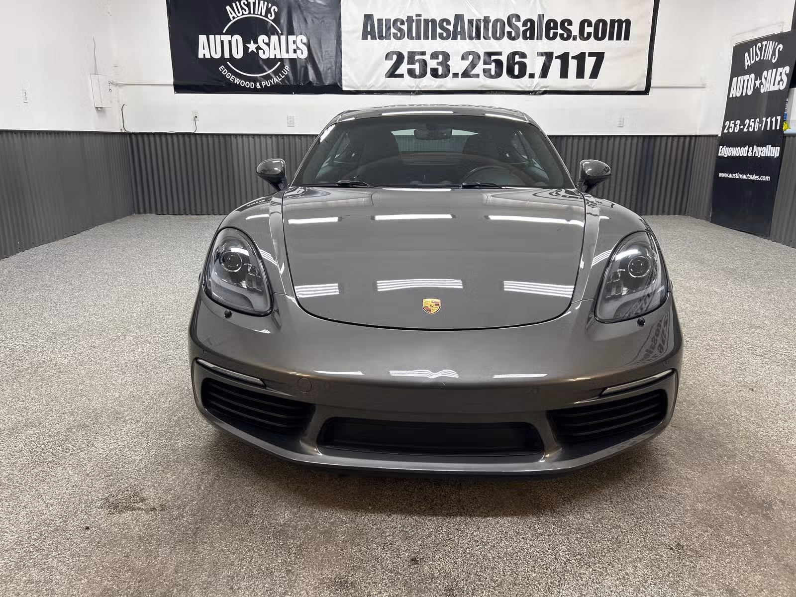 2018 Porsche 718 Cayman Base Upper Image 2