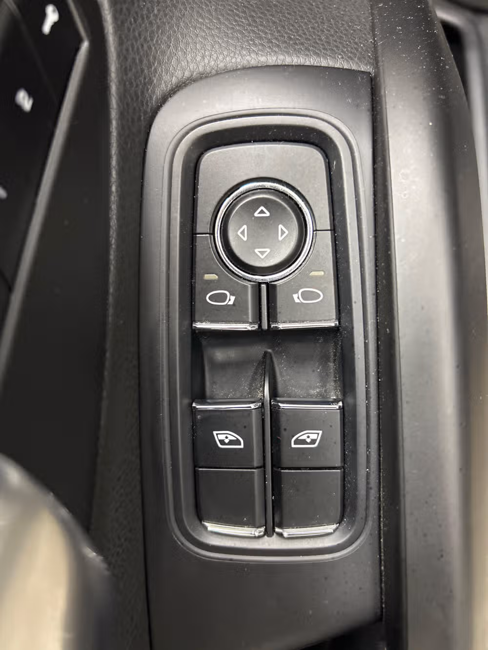 2018 Porsche 718 Cayman Base Image 9