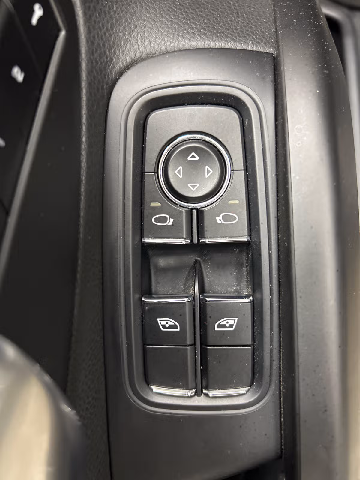 2018 Porsche 718 Cayman Base Image 9