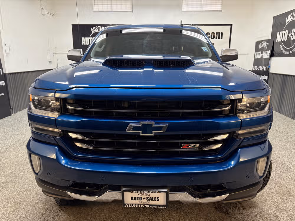 2018 Chevrolet Silverado 1500 LTZ Z71 Crew Cab Image 5