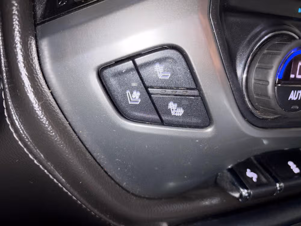 2018 Chevrolet Silverado 1500 LTZ Z71 Crew Cab Image 16