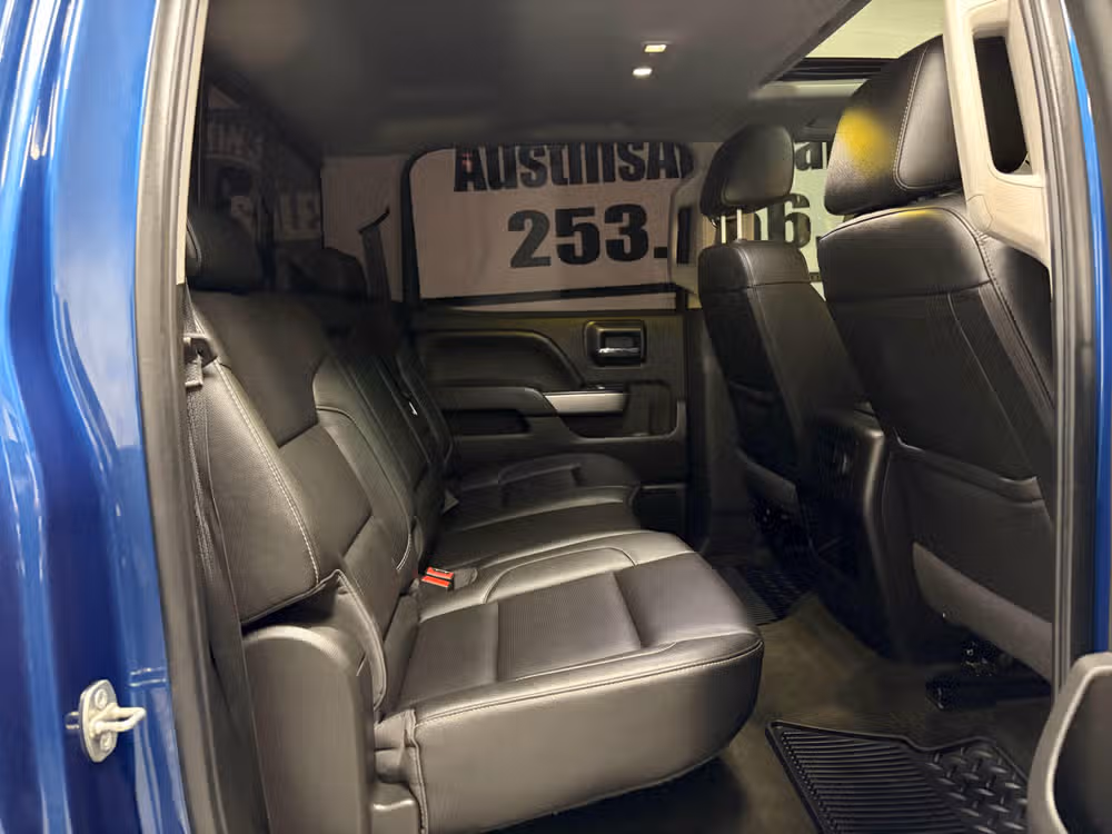 2018 Chevrolet Silverado 1500 LTZ Z71 Crew Cab Image 22