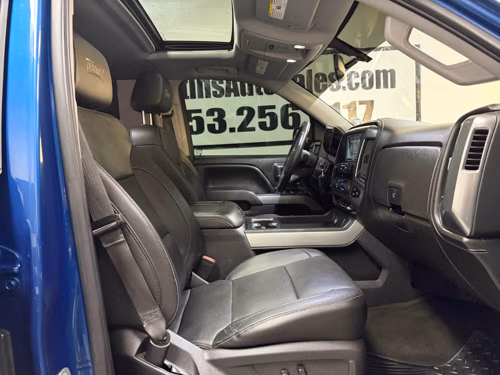 2018 Chevrolet Silverado 1500 LTZ Z71 Crew Cab Image 23