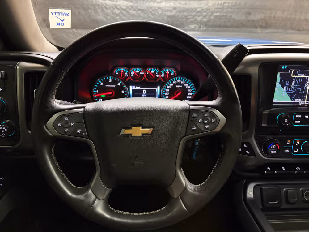2018 Chevrolet Silverado 1500 LTZ Z71 Crew Cab Image 12