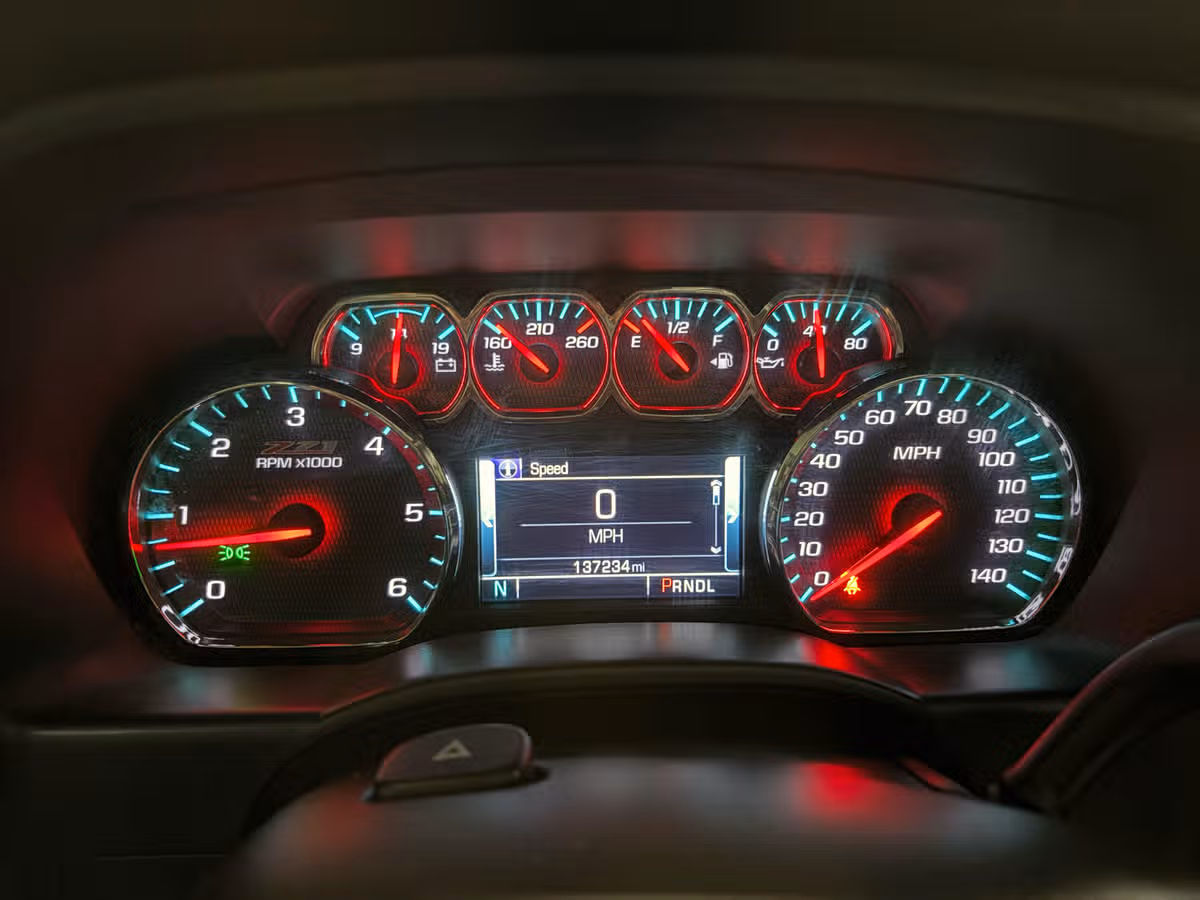 2018 Chevrolet Silverado 1500 LTZ Z71 Crew Cab Image 13