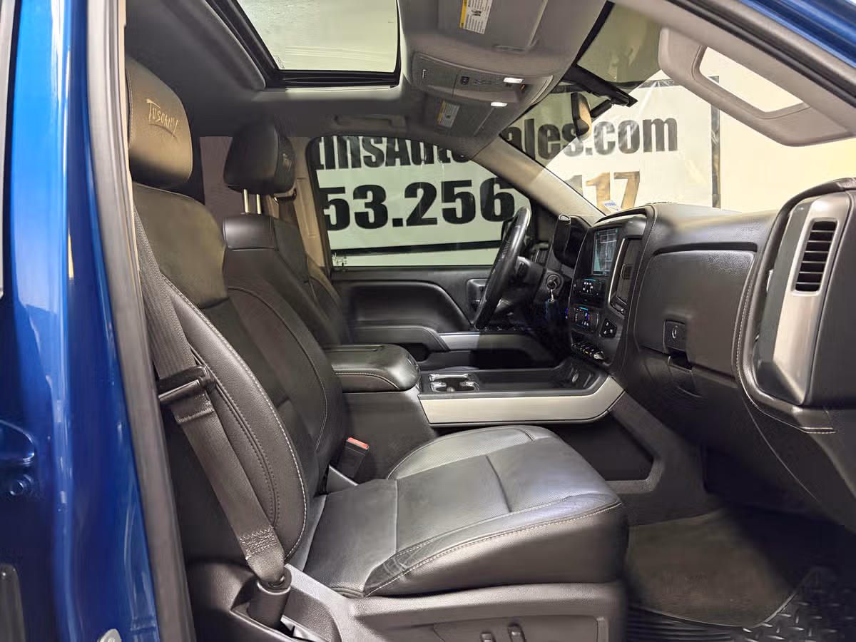 2018 Chevrolet Silverado 1500 LTZ Z71 Crew Cab Image 23