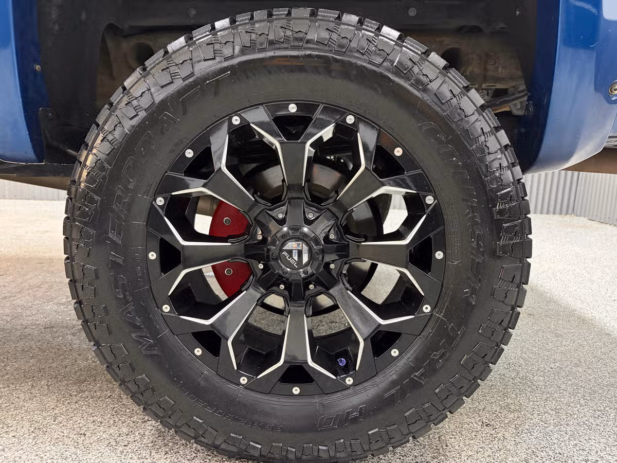 2018 Chevrolet Silverado 1500 LTZ Z71 Crew Cab Image 10