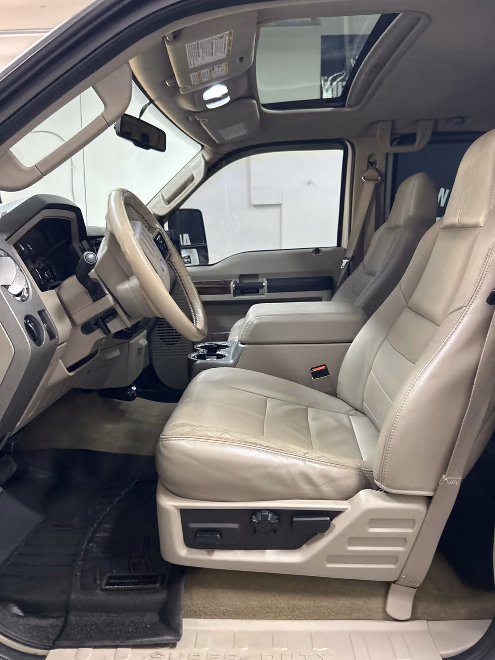 2008 Ford F-350 Super Duty Lariat Crew Cab Image 8