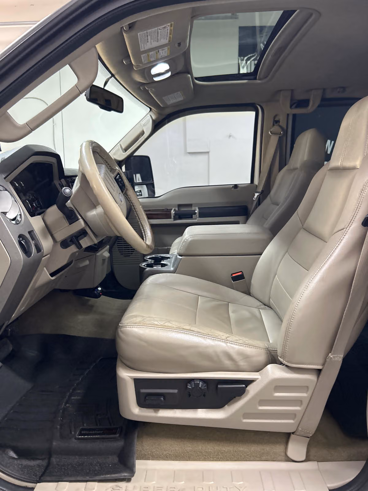 2008 Ford F-350 Super Duty Lariat Crew Cab Image 8