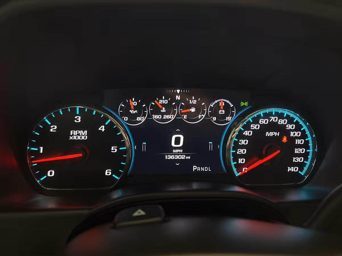 2017 GMC Sierra 1500 Denali Crew Cab Image 16