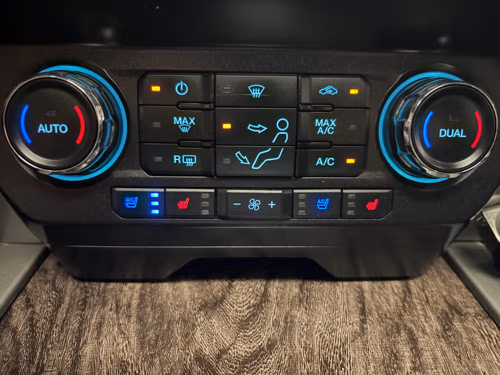 2019 Ford F-350 Super Duty Lariat Crew Cab Image 14