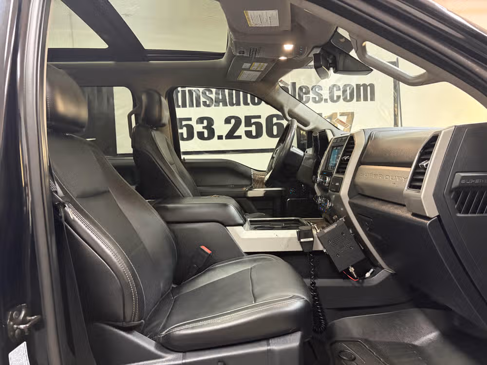 2019 Ford F-350 Super Duty Lariat Crew Cab Image 22
